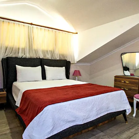 别墅 3 Bedroom - 9065 *