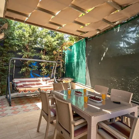 3 Bedroom - 9065 *